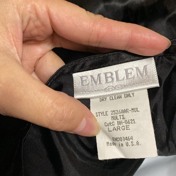 Emblem - Unique vest size large - Picture 3 of 3